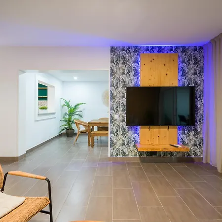 Villa Pasito Blanco Villas *